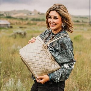 Wrangler Gold Quilted Shoulder Bag